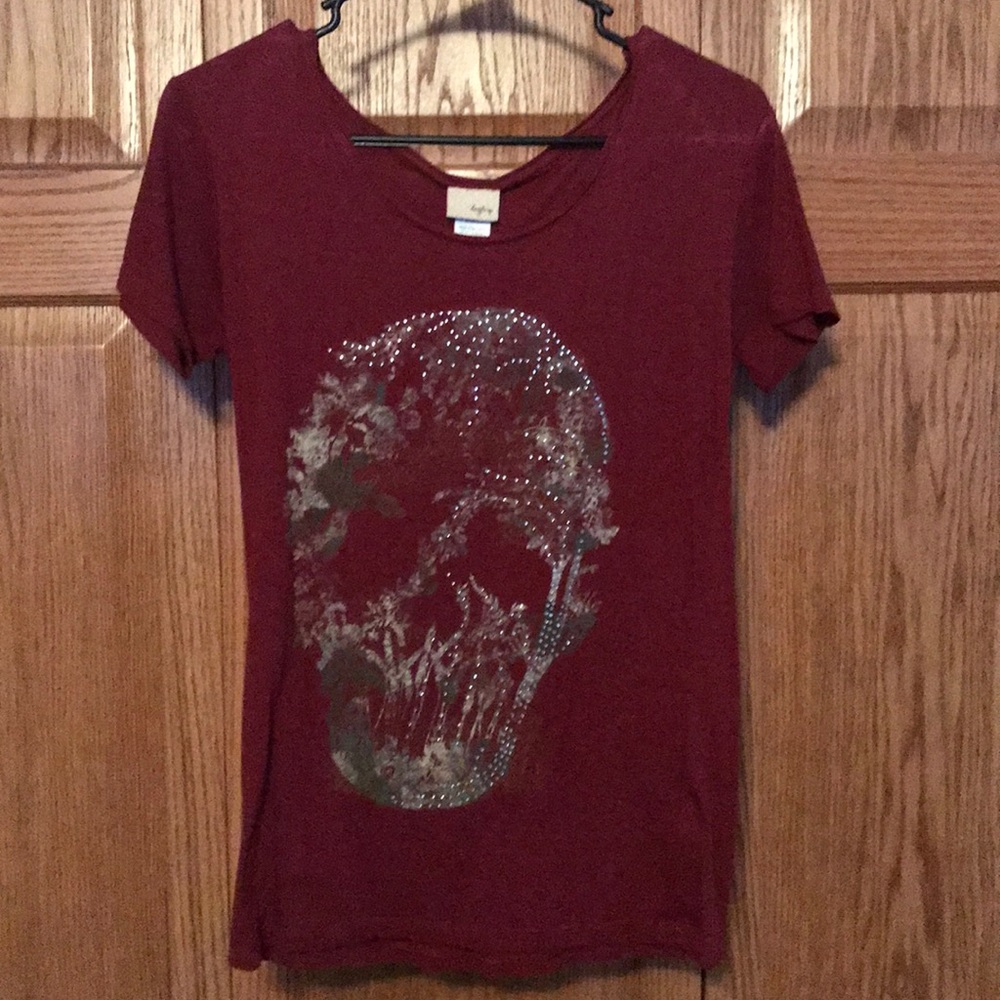 Day trip skull shirt
